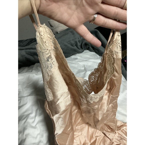 Vtg Y2K Victoria's Secret Embroidered Silk Slip Dress Nightgown Women M Nude - Picture 3 of 9